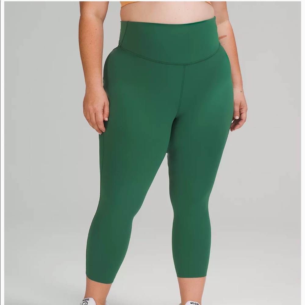 NWT Lululemon High Rise Crop 23” Size 8 Green